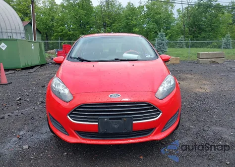 2015 Ford Fiesta Se z USA, uszkodzony, nr VIN 3FADP4EE6FM215869